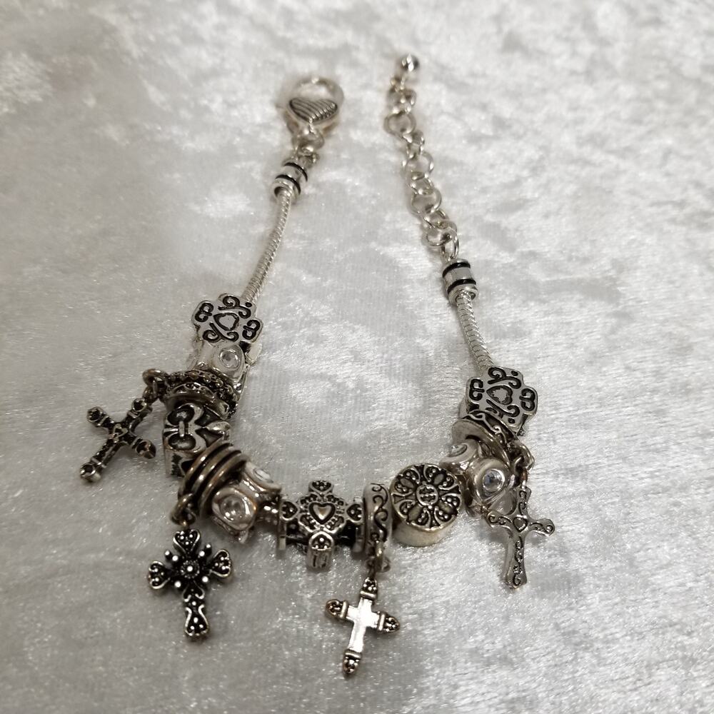 Premier Designs silver tone cross bracelet 7" 3" ext 1.1990